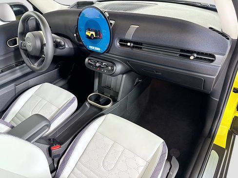 Certified 2025 MINI Cooper S FWD image 17