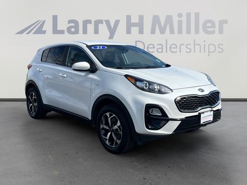 Used 2021 Kia Sportage LX image 7