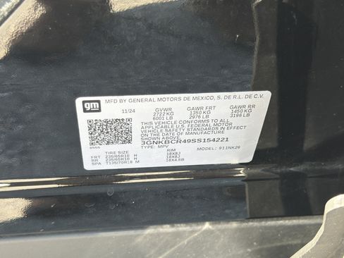 Used 2025 Chevrolet Blazer LT FWD image 32