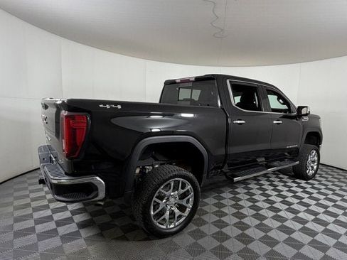 Used 2021 GMC Sierra 1500 SLT AWD/4WD image 4
