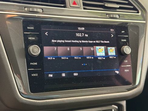 Used 2018 Volkswagen Tiguan SE FWD image 20