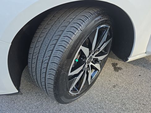 Used 2023 Chevrolet Malibu RS image 31