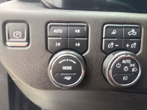 Used 2023 Chevrolet Silverado 1500 LTZ AWD/4WD image 17
