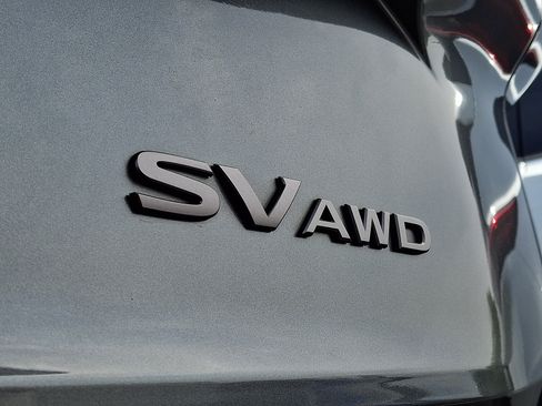 Used 2024 Nissan Rogue SV AWD/4WD image 31