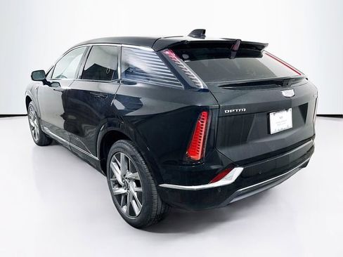 New 2026 Cadillac Optiq Luxury 1 image 4