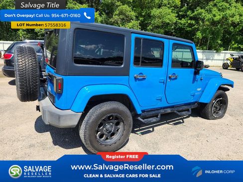 Used 2011 Jeep Wrangler Unlimited Sahara w/ Dual Top Group AWD/4WD image 4