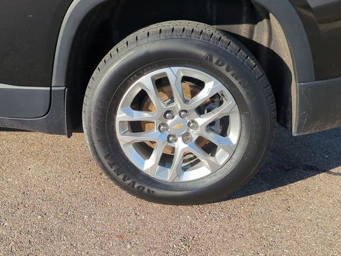 Used 2021 Chevrolet Traverse LT w/ LPO, Floor Liner Package image 13