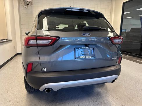 Used 2023 Ford Escape AWD image 18