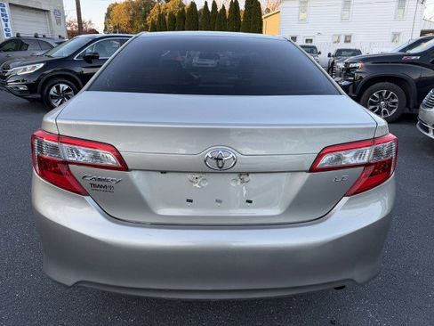 Used 2014 Toyota Camry LE image 19