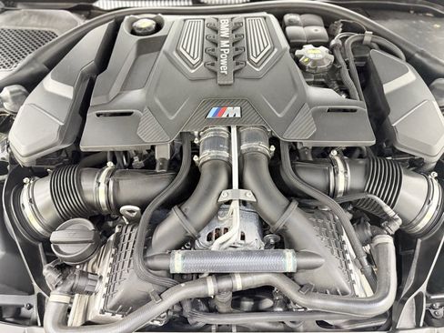 Used 2023 BMW M5 image 47