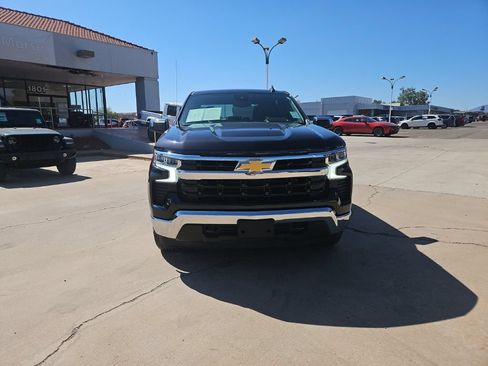 Used 2024 Chevrolet Silverado 1500 LT w/ Protection Package AWD/4WD image 5