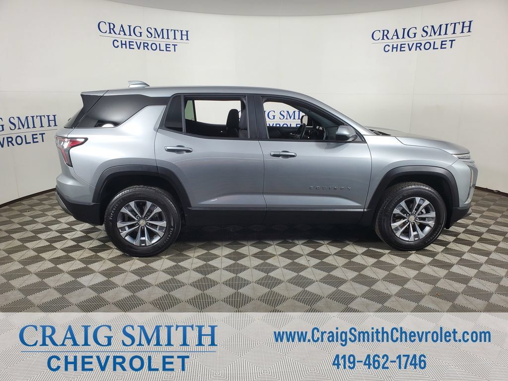 Used 2025 Chevrolet Equinox LT FWD image 6