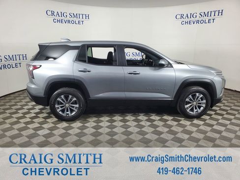 Used 2025 Chevrolet Equinox LT image 6