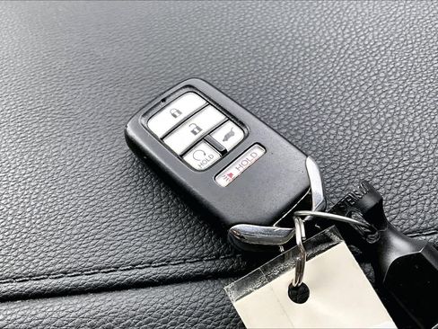 Used 2017 Honda Pilot EX image 14