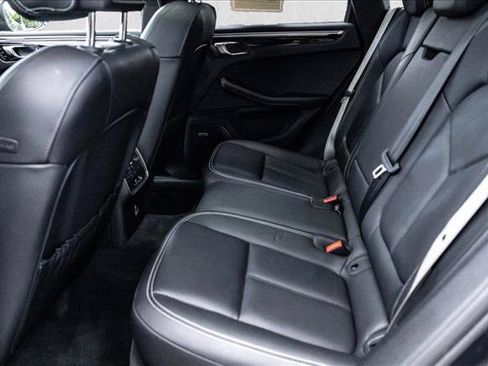 Used 2022 Porsche Macan S AWD/4WD image 21