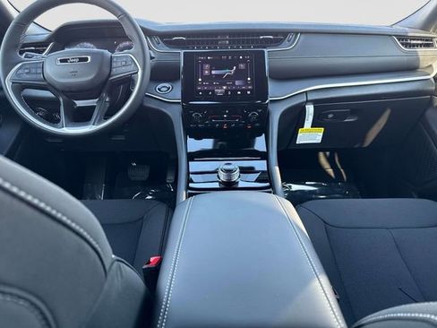 New 2026 Jeep Grand Cherokee Laredo X image 15