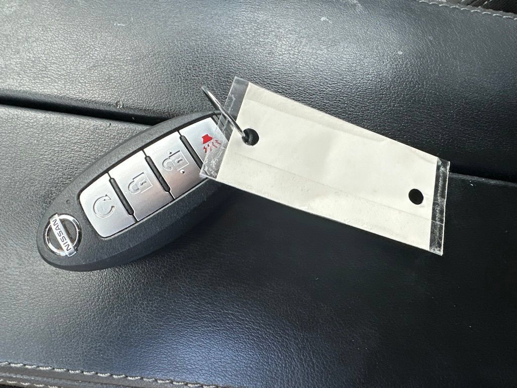 Used 2021 Nissan Rogue SV FWD image 17