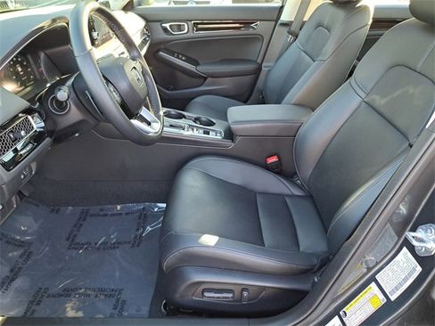 Used 2022 Honda Civic Touring image 17