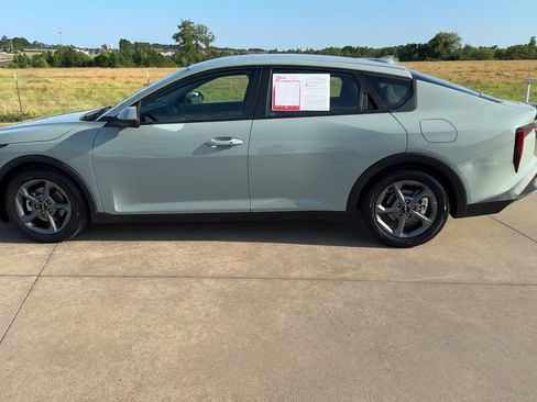Used 2025 Kia K4 FWD image 6