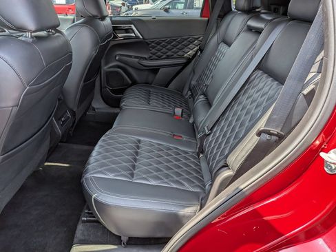 Used 2024 Mitsubishi Outlander SEL FWD image 30