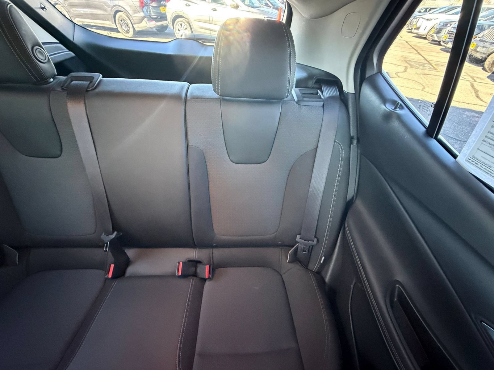 Used 2025 Buick Encore GX Preferred AWD/4WD image 35