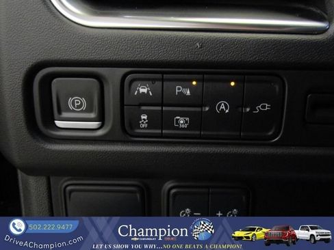 Used 2022 Chevrolet Suburban RST w/ Luxury Package RWD image 30