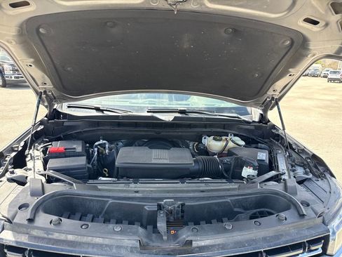 Used 2021 Chevrolet Suburban LT image 30