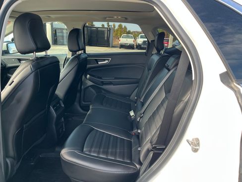 Used 2020 Ford Edge SEL image 24