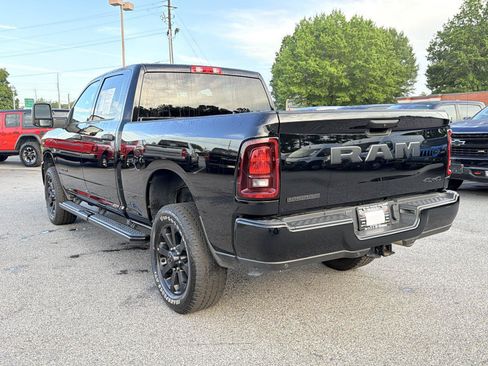 Used 2026 RAM 2500 Big Horn AWD/4WD image 7