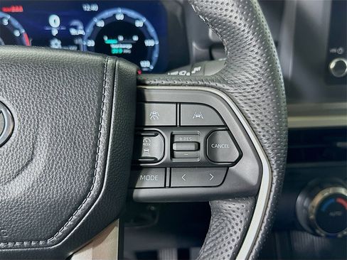 Used 2024 Toyota Tacoma TRD Off-Road image 22