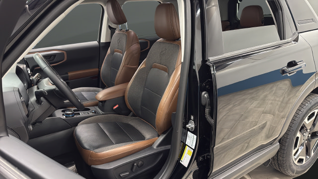 Used 2021 Ford Bronco Sport Outer Banks w/ Outer Banks Package (96D) AWD/4WD image 9
