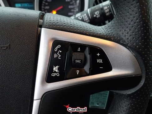 Used 2017 Chevrolet Equinox LT image 25