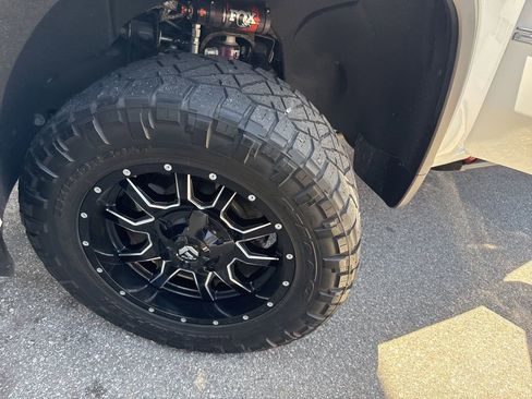 Used 2022 Chevrolet Silverado 2500 High Country AWD/4WD image 6