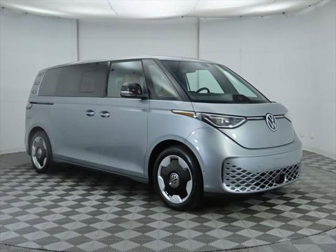 New 2025 Volkswagen ID. Buzz Pro S image 3