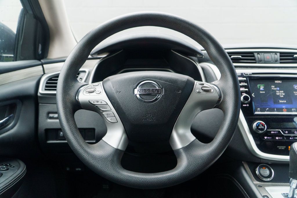 Used 2018 Nissan Murano S FWD image 23