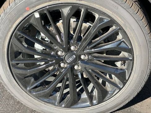 New 2026 Lincoln Corsair Grand Touring w/ Jet Appearance Package AWD/4WD image 17