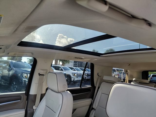 Used 2023 GMC Yukon Denali RWD image 23