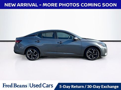 Used 2024 Nissan Sentra SV image 9