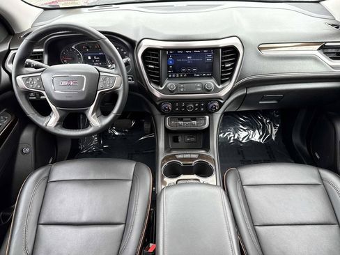 Used 2023 GMC Acadia AT4 w/ Preferred Package AWD/4WD image 16