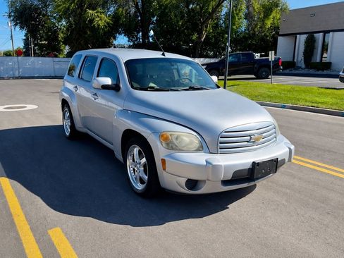 Used 2011 Chevrolet HHR LT FWD image 7