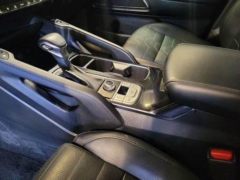 Used 2020 Kia Telluride SX w/ SX Prestige Package AWD/4WD image 26