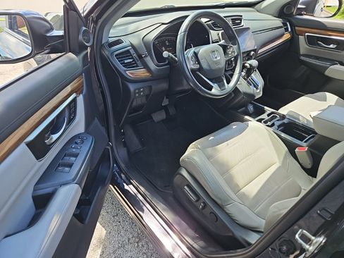 Used 2017 Honda CR-V Touring image 4