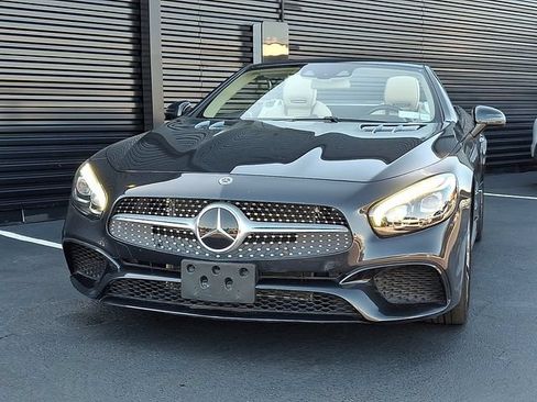 Used 2018 Mercedes-Benz SL 550 image 10