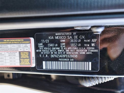 Used 2023 Kia Rio S image 29