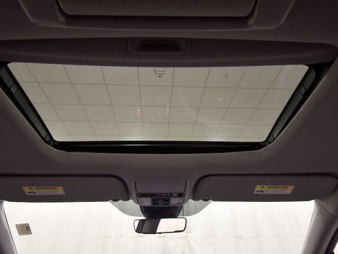 Certified 2023 Honda Odyssey Touring image 16