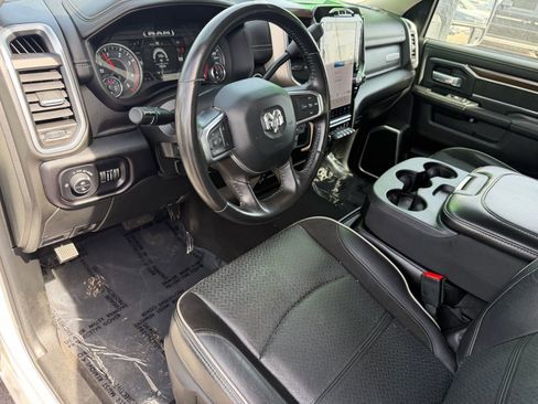 Used 2024 RAM 2500 Laramie AWD/4WD image 16