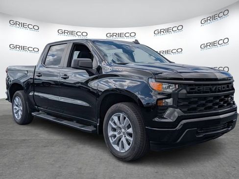 Used 2024 Chevrolet Silverado 1500 Custom image 1