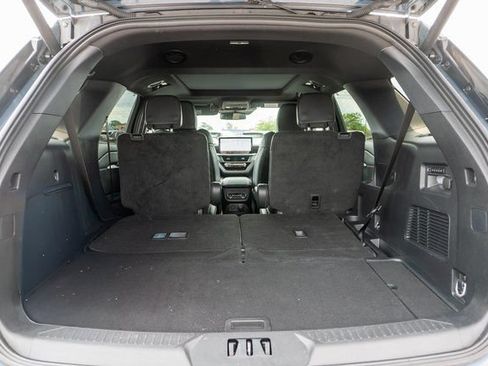 Used 2025 Ford Explorer ST AWD/4WD image 10