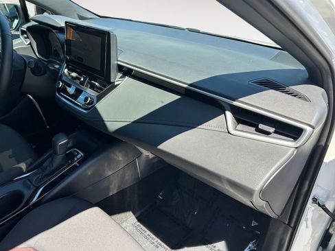 Used 2025 Toyota Corolla SE FWD image 26