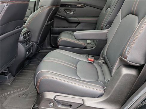 Certified 2024 Honda Pilot TrailSport image 20